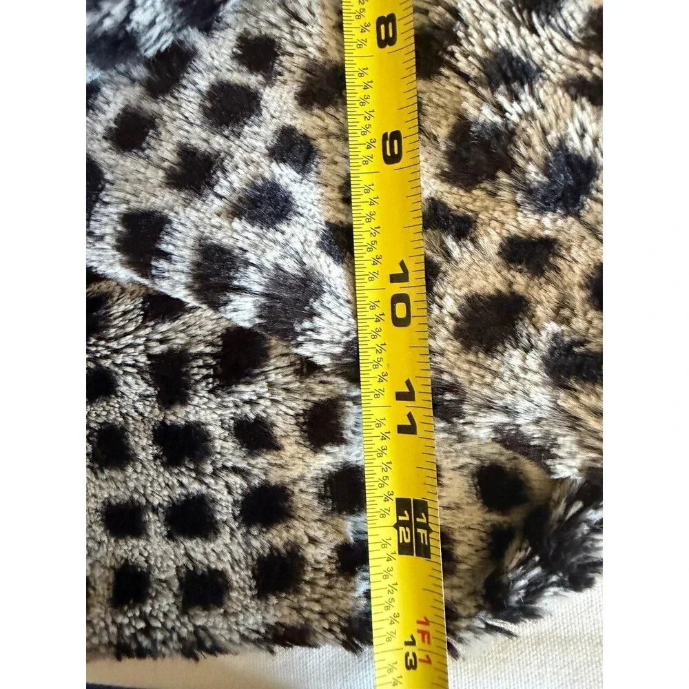 Anthropologie sleeping on snow Faux Fur Cowl Neck Snood Gray Leopard One Size